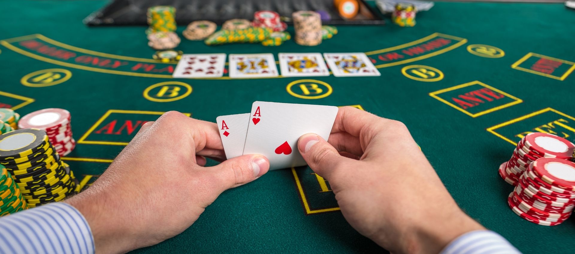 Mastering the Tables: Tips for Successful Online Blackjack at Casino Rocket